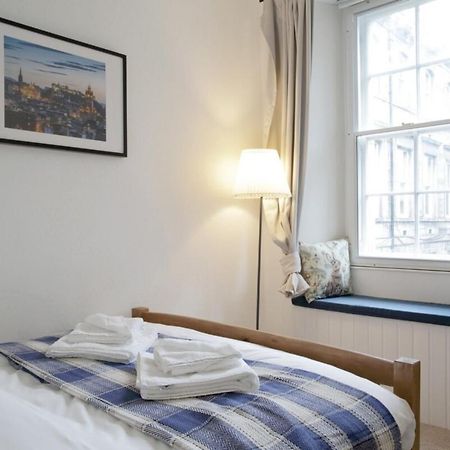 Two Bedroom Flat By Royal Mile! Edinburgh Kültér fotó