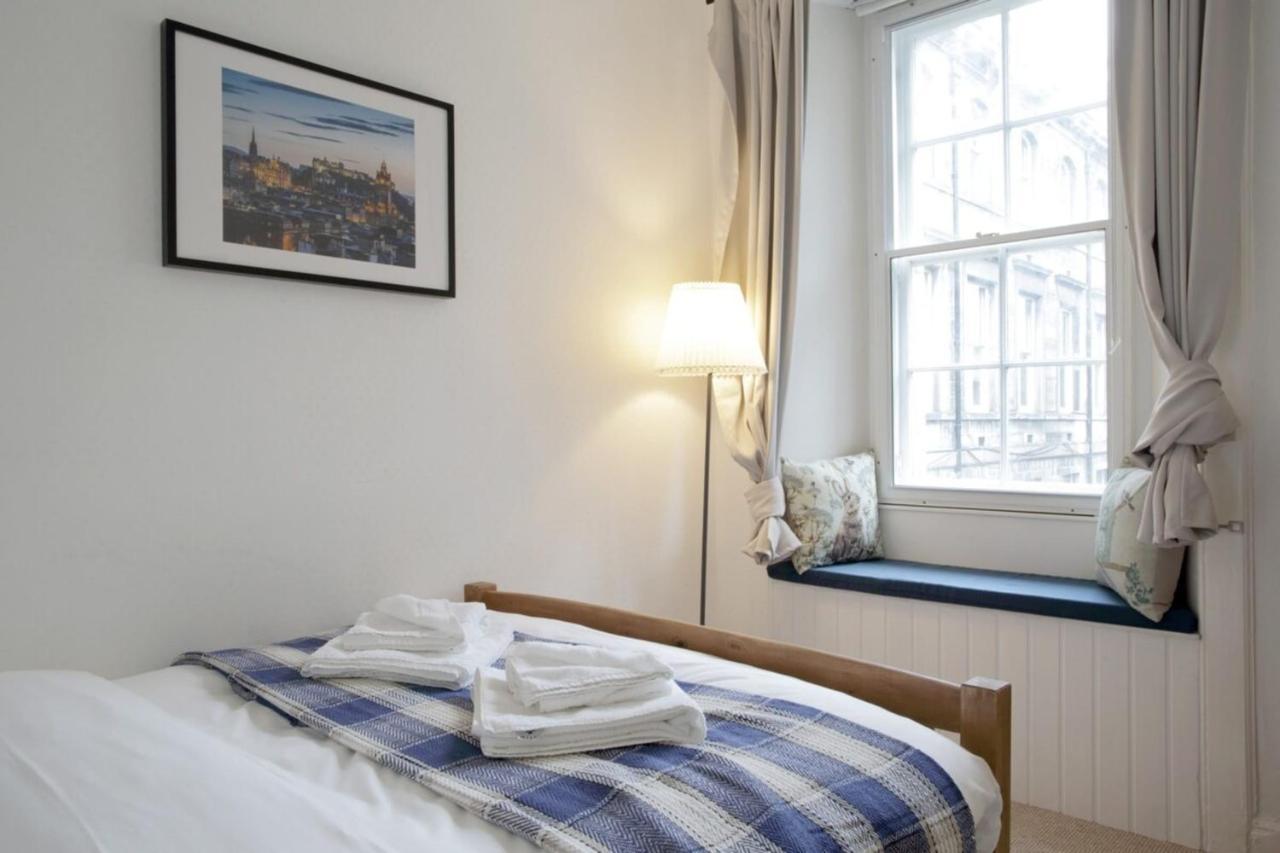 Two Bedroom Flat By Royal Mile! Edinburgh Kültér fotó